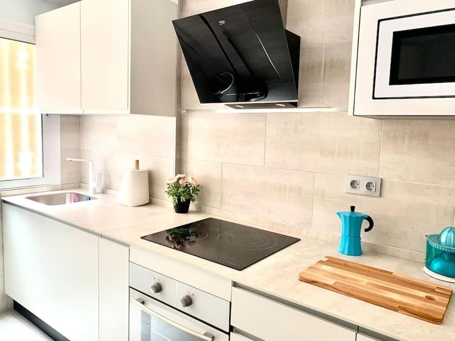 Precioso Apartamento マラガ エクステリア 写真